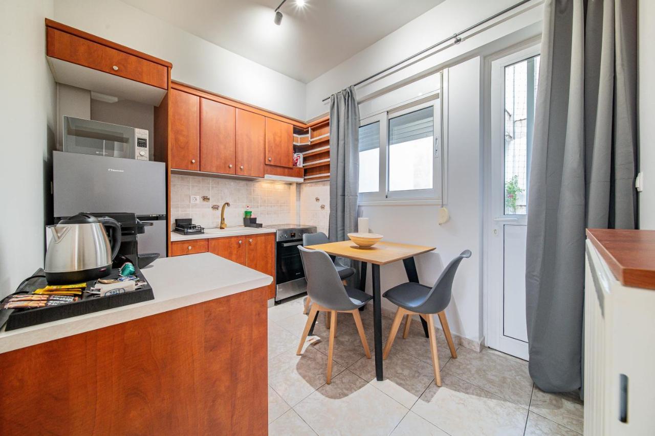 Per56 By Smart Cozy Suites - Right Next To The Metro - Parking - Available 24Hr Atenas Exterior foto